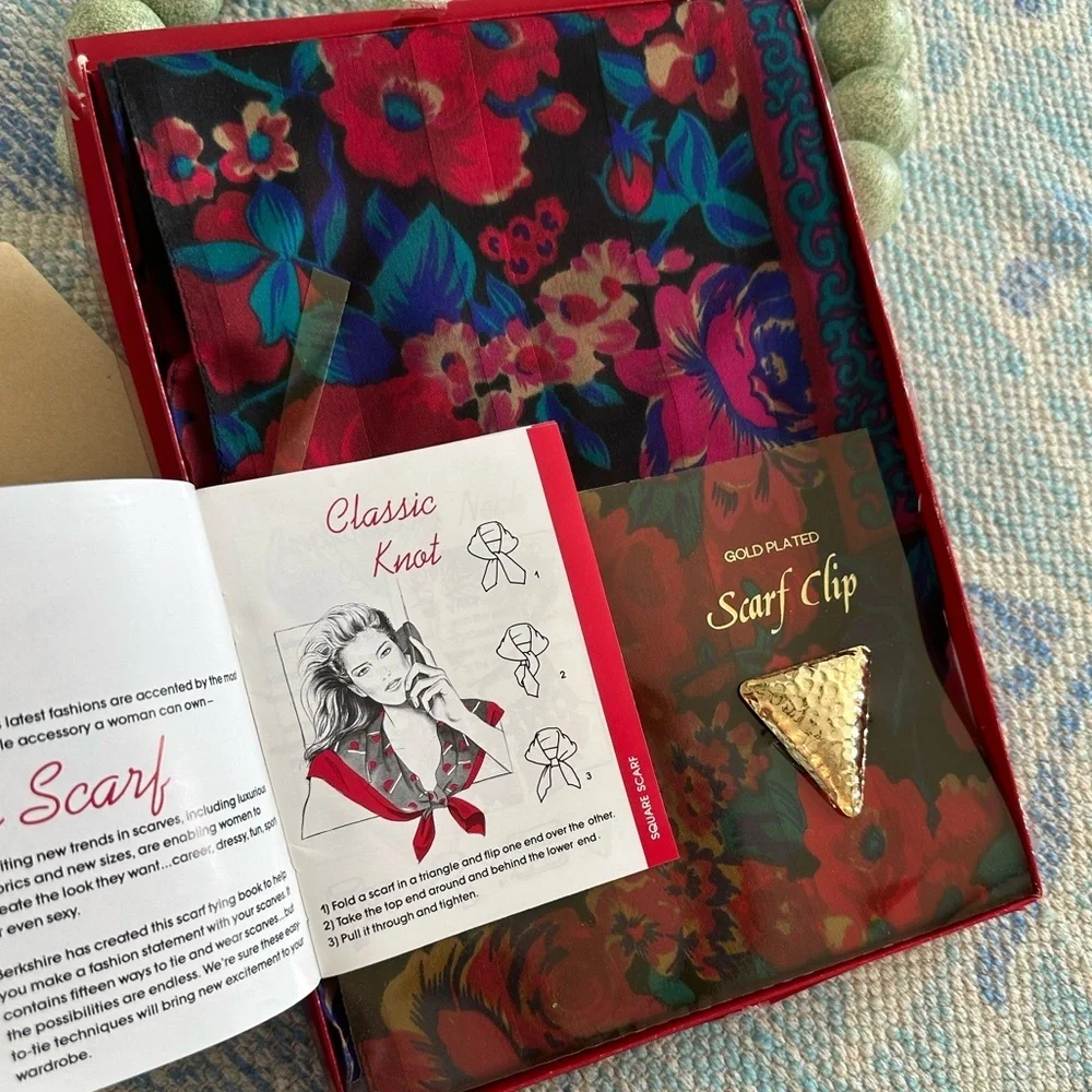 Vintage Berkshire Collection Women’s Floral Scarf w Gold Plated Scarf Clip Set